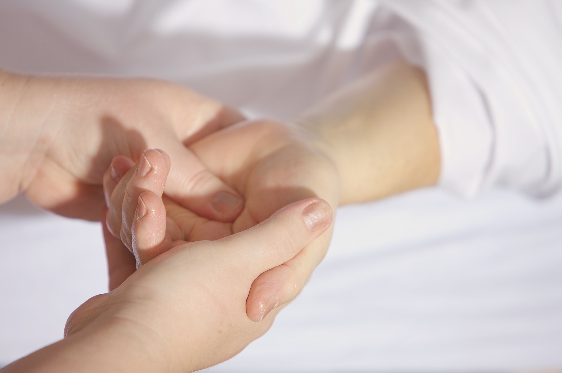 Massage einer Handinnenfläche